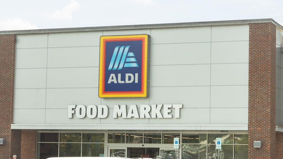 Aldi Süd eröffnet jedes Jahr in den USA mehr als 100 Läden, nun soll es künftig noch schneller wachsen. (Bild 010110010101101/Shutterstock)