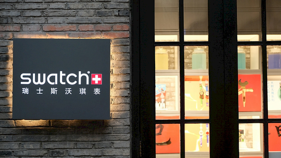 Rund ein Drittel des Umsatzes kommt aus China, dieses Geschäft schwächelt derzeit bei Swatch. (Bild Robert Way/Shutterstock)