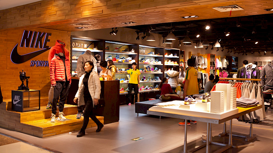 Zuletzt liefen die Geschäft in China für Nike besser als erwartet, doch der Ausblick trübt sich ein. (Bild testing/Shutterstock)