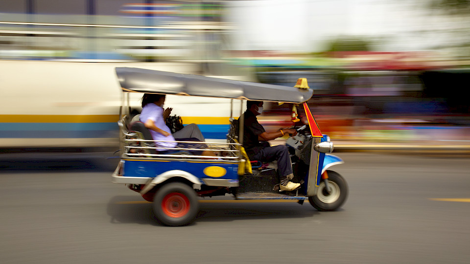 Der Fonds investiert in dreijährige Schwellenländeranleihen in Hartwährung. (Bild: Shutterstock.com/jaume)