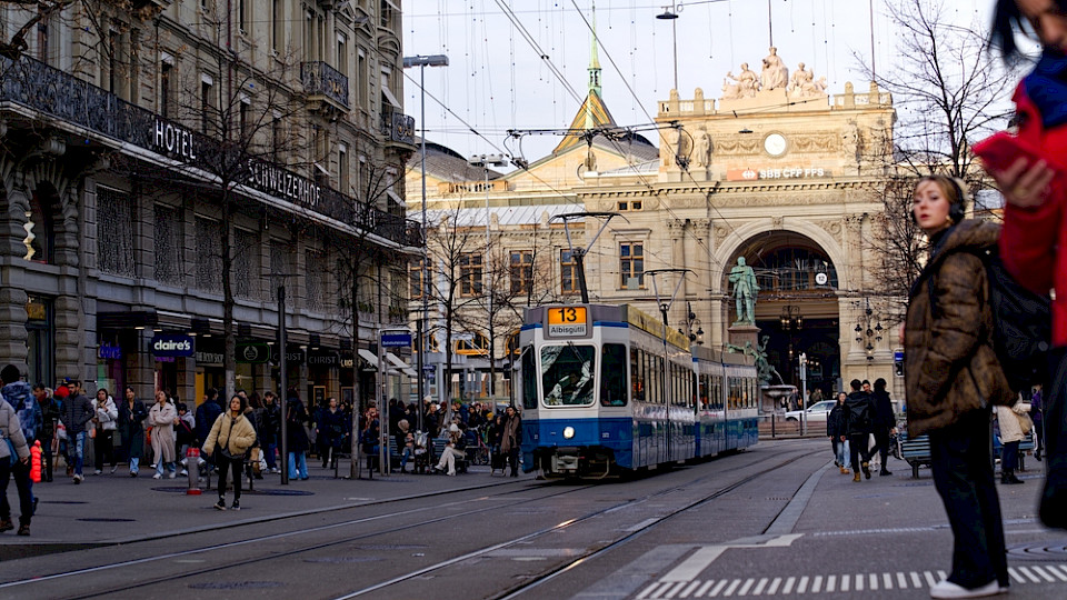 Laut IMD bleibt Zürich zum fünften Mal in Serie die smarteste Stadt. (Bild Michael Derrer Fuchs/Shutterstock)