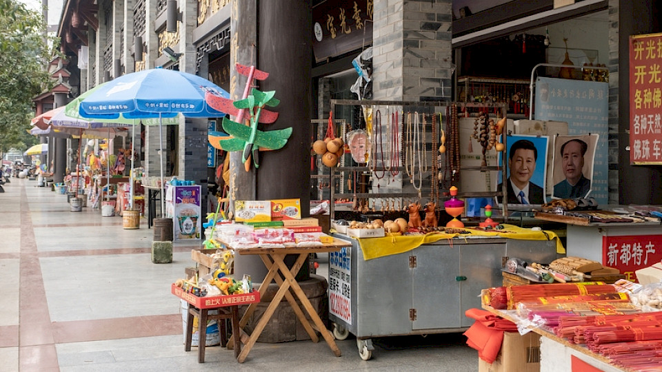 Die chemischen Konsumenten halten sich zurück, die Preise sind zuletzt kaum noch gestiegen. (Bild B.Zhou/Shutterstock)