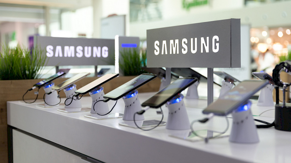 Samsung lieferte im ersten Quartal gut 20 Prozent aller verkauften Mobiltelefone weltweit. (Bild N.Z.Photography/Shutterstock)