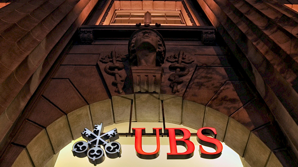 Die UBS muss 15 bis 25 Milliarden Franken zusätzliches Kapital aufbauen. (Bild nikonka1/Shutterstock)