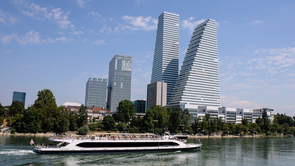 Die Umsätze von Roche sanken um sechs Prozent, zu konstanten Wechselkursen wären es plus 2 Prozent gewesen. (Bild David Fadul/Shutterstock)