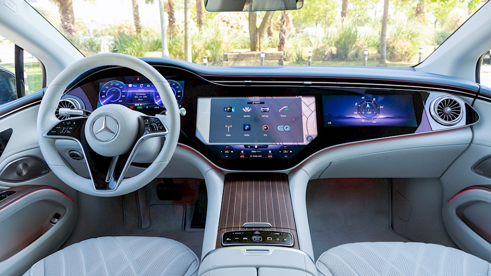 Mercedes verkaufte im ersten Quartal acht Prozent weniger Pkw. (Bild emirhankaramuk/Shutterstock)