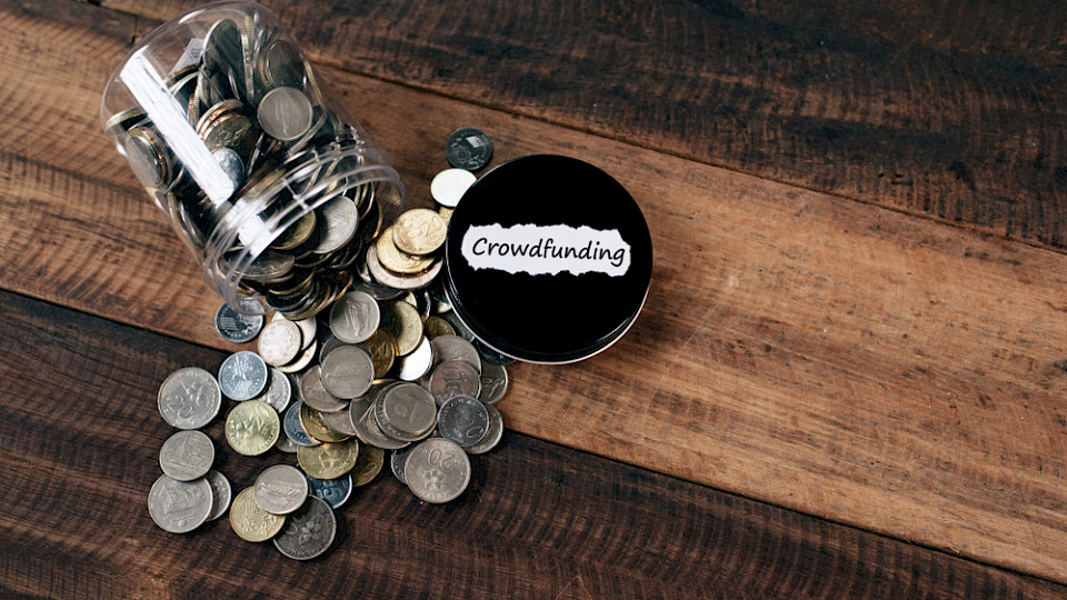 2023 war in der Schweiz deutlich weniger Geld gesammelt worden. (Bild Hafiez Razali/Shutterstock)