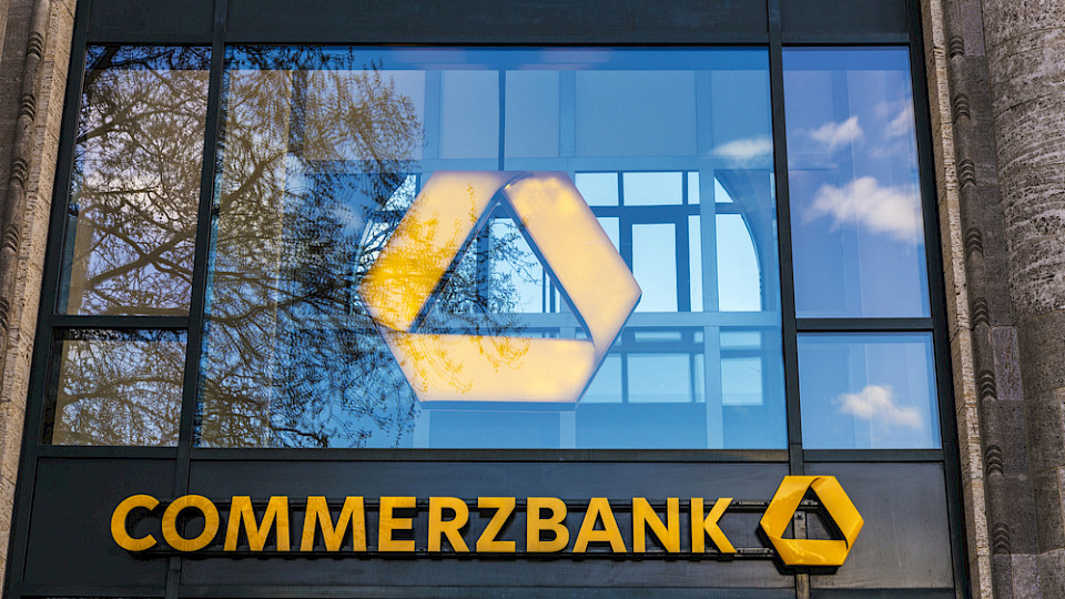 Die Commerzbank übertraf die Erwartungen der Analysten deutlich. (Bild J2R/Shutterstock)