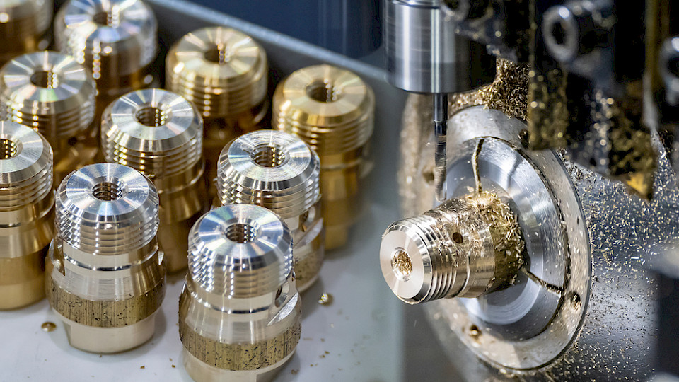 Im März sanken die Umsätze in der Industrie um 2,7 Prozent. Im Januar waren sie noch um 1,5 Prozent angestiegen. (Bild Pixel B/Shutterstock)