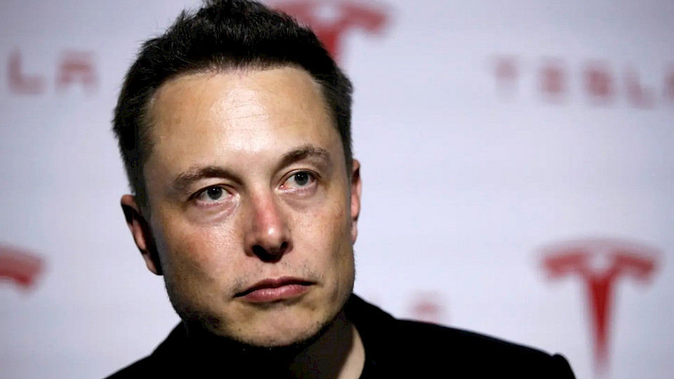 Elon Musk geniesst offenbar immer noch das Vertrauen der Tesla-Aktionäre. (Bild photosince/Shutterstock)