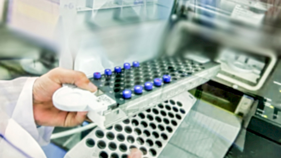 Die Ausfuhren von chemisch-pharmazeutischen Produkten sanken mehr als 3 Prozent. (Bild Fishman64/Shutterstock)