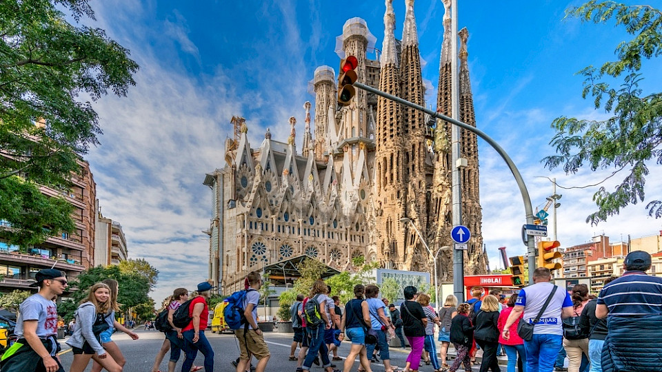 Barcelona will drastische Massnahmen einführen, um Zugang zu bezahlbarem Wohnraum zu gewährleisten. (Bild Stefano Politi Markovina/Shutterstock)