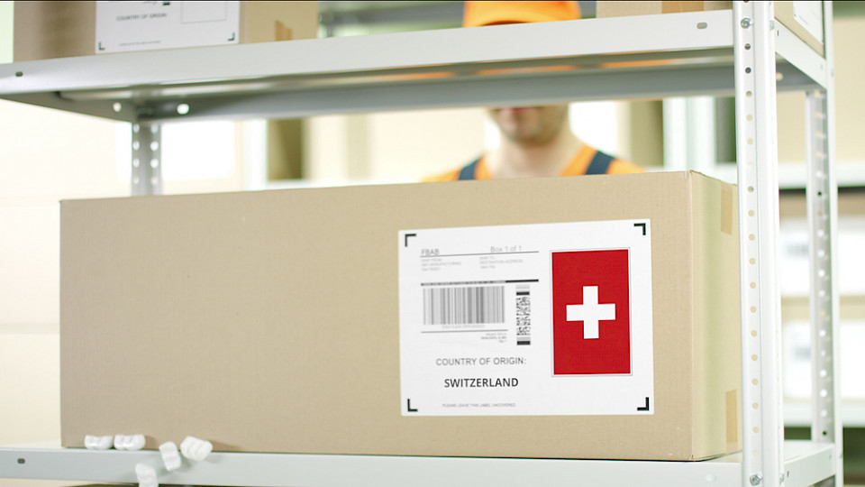 Die KMU-Exportstimmung stieg von knapp 52 auf 68,2 Punkte. (Bild max.ku/Shutterstock)