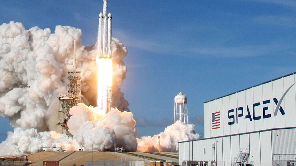 Das Raketengeschäft von Elon Musk gilt als das wertvollste US-Unternehmen, welches nicht an der Börse notiert ist. (Bild photosince/Shutterstock)