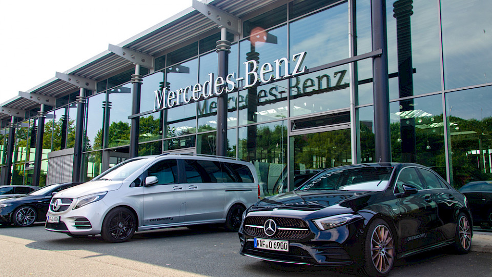 Die Beschäftigten verlangen viel Geld, falls Mercedes wie geplant die eigenen Autohändler verkauft. (Bild Lutsenko_Oleksandr/Shutterstock)