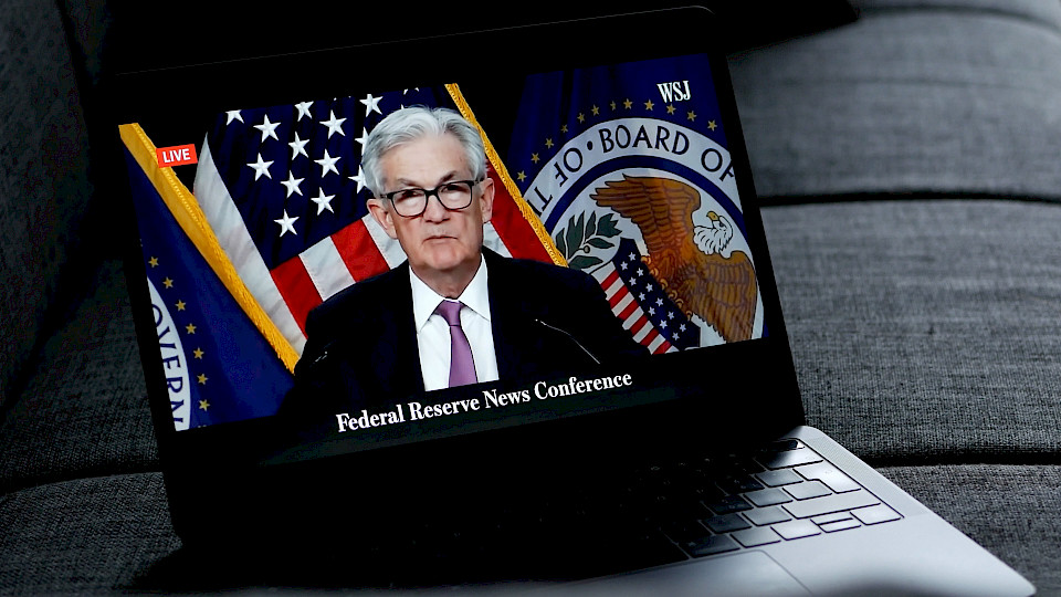 Punkto Leitzinssenkung zeigt sich Fed-Chef Jerome Powell weiterhin zurückhaltend. (Bild: Shutterstock.com/
Domenico Fornas)