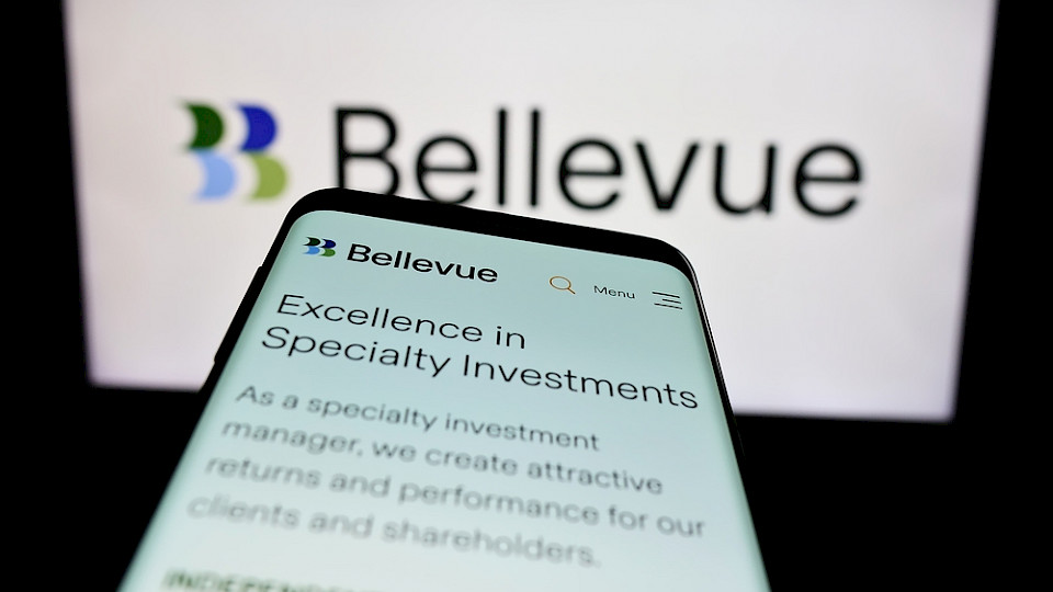 Das durchschnittlich verwaltete Kundenvermögen ging gegenüber dem Vorjahr um 21 Prozent zurück. (Bild T. Schneider/Shutterstock)