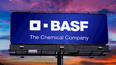 Die BASF-Aktie ist aktuelles Schlusslicht im Dax. (Bild monticello/Shutterstock)