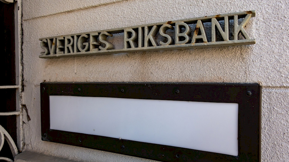 Die schwedische Notenbank deutet an, die Zinsen könnten schneller gesenkt werden, als zuletzt erwartet. (Bild Alexanderstock23/Shutterstock)