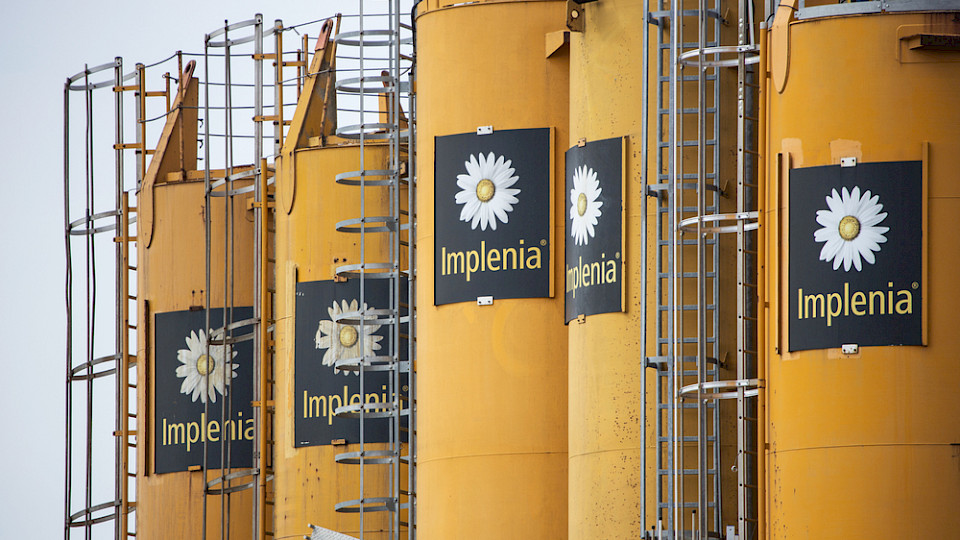 Der grösste Baukonzern der Schweiz steigert den Betriebsgewinn eher überraschend. (Bild Tobias Arhelger/Shutterstock)