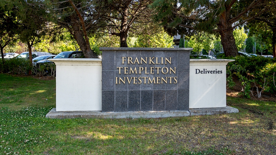 Franklin Templeton beerdigt Milliardenfonds bei Tochter Western Asset Management nach SEC-Untersuchung (Bild Shutterstock/JHVEPhoto)