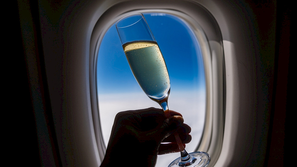 Die Business Class wird auch bei Freizeitreisenden immer beliebter. (Bild Yusei/Shutterstock)
