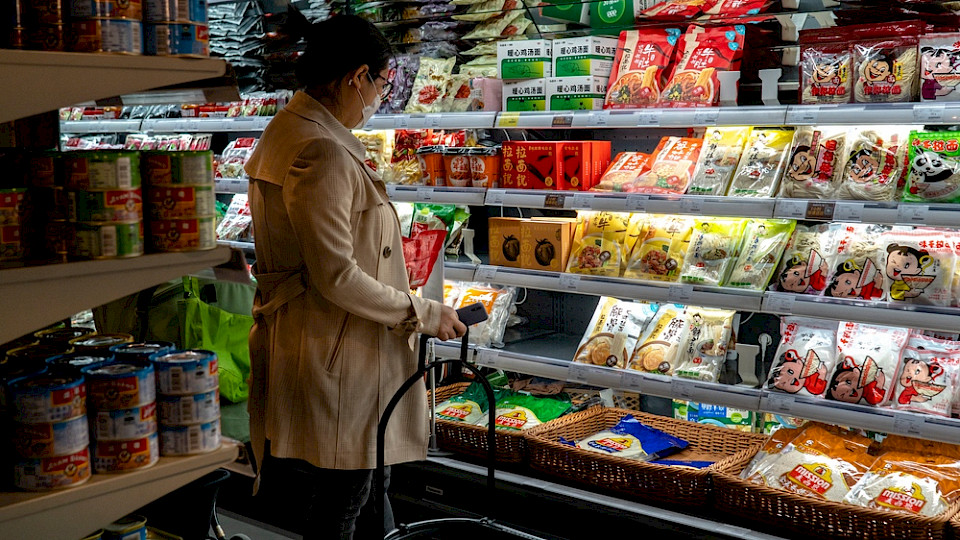 Die Lebensmittelpreise stiegen in China um fast 3 Prozent, deutlich mehr als die übrigen Güter. (Bild YPPicturesPro/Shutterstock)
