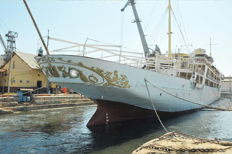 Die «Mahrousa» ist mit grossem Abstand das älteste Schiff in diesem Ranking. Heute wird das 145 Meter lange Schiff für Nilkreuzfahrten genutzt und zieht Touristen an. Ursprünglich wurde es 1865 fertiggestellt und war lange Zeit im Privatbesitz verschiedener ägyptischer Präsidenten.