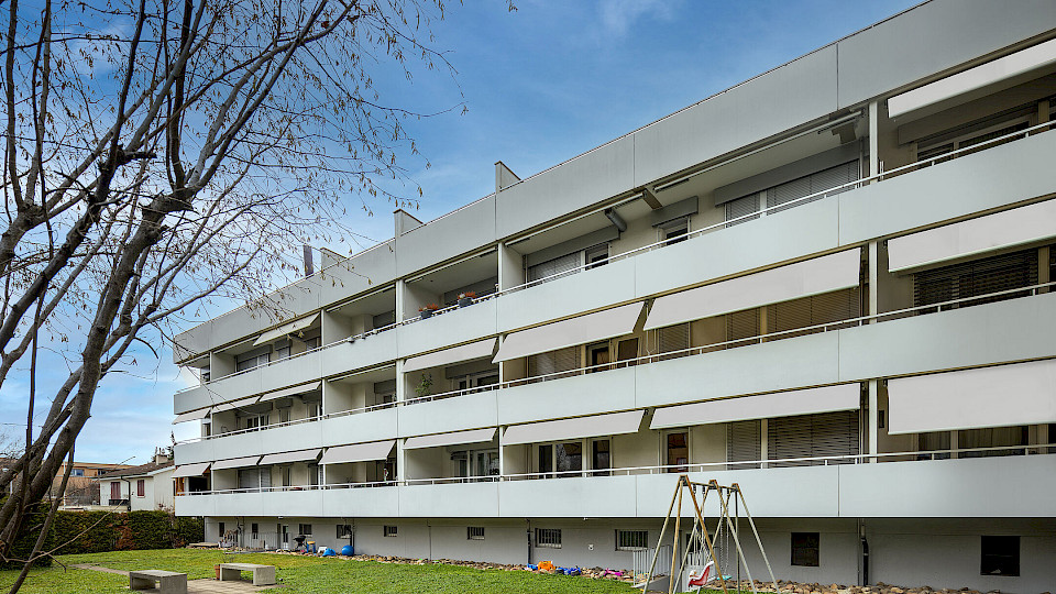 Der HSL Fund investiert in Schweizer Wohnliegenschaften, wie z.B. dieses Mehrfamilienhaus in Pratteln (Bild: HSL Fund).