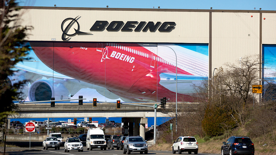 Boeing muss wohl einen Teil des Geschäfts abstossen. (Bild VDB Photos/Shutterstock)