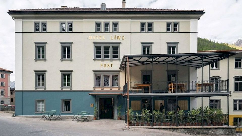 Das Post Hotel Löwe, Mulegns wurde kürzlich wieder eröffnet. (Bild pd)
