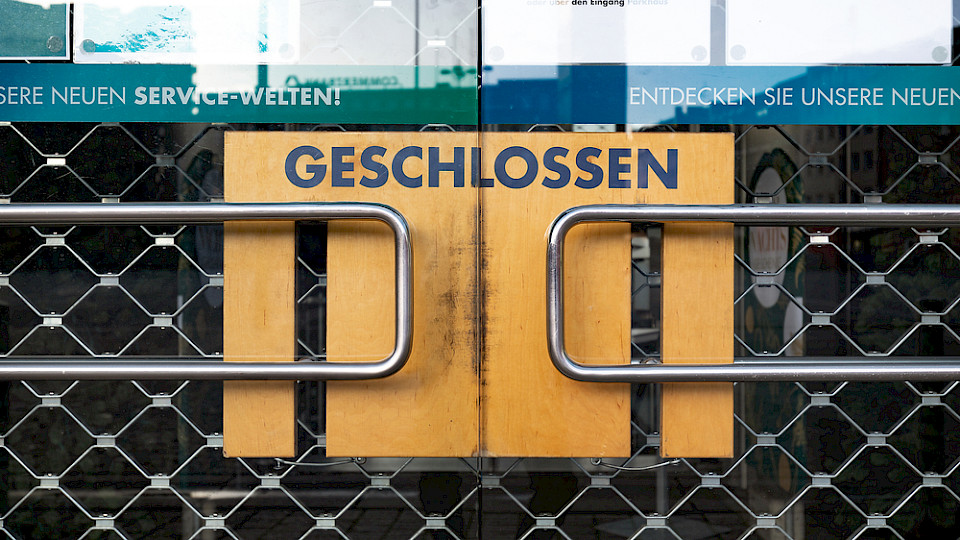 Je nach Region sind 6 bis 26 Prozent mehr Firmen insolvent als noch vor einem Jahr. (Bild JD Fotografiert/Shutterstock)