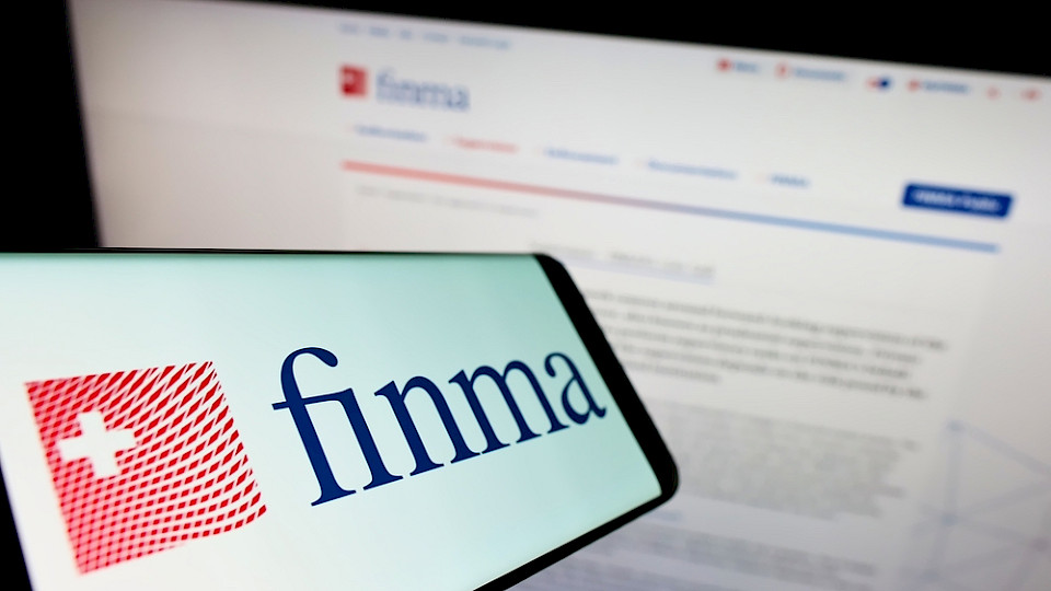 Laut Finma steigen insbesondere die nicht-finanziellen Risiken bei den Banken. (Bild T. Schneider/Shutterstock)