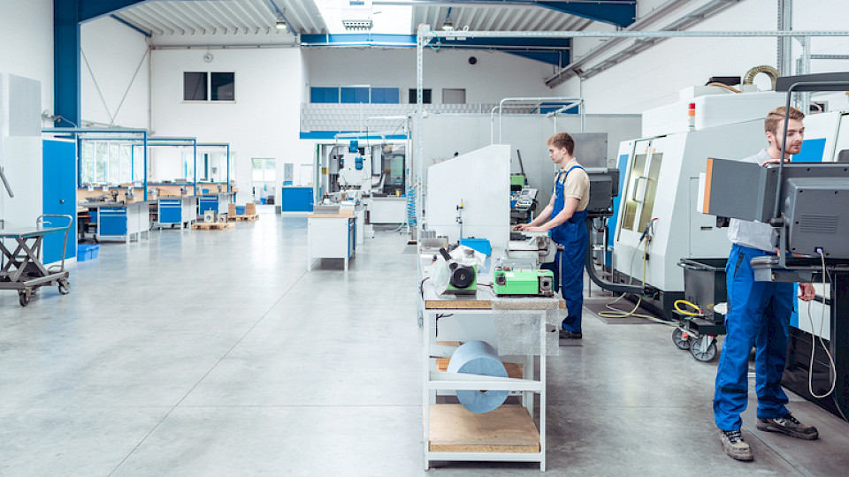 Der Einkaufsmanagerindex für die Industrie lag im November seit 23 Monaten unter der Wachstumsschwelle. (Bild Kzenon/Shutterstock)