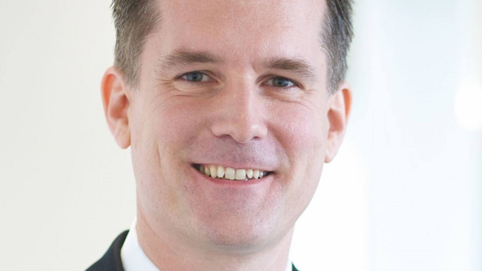 Nils Rode, Chief Investment Officer, Schroders Capital über die Vorteile von Privatmarktanlagen. (Bild pd)