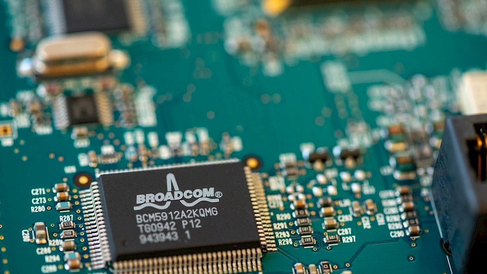 Der Chiphersteller steigerte den Umsatz zuletzt um 44 Prozent. (Bild Remus Rigo/Shutterstock)