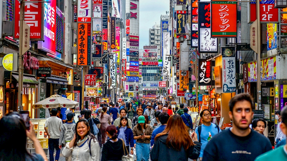 Tokio vor Osaka und Kyoto. Laut Umfrage gelten die japanischen Grossstädte als stressig. (Bild i viewfinder/Shutterstock)