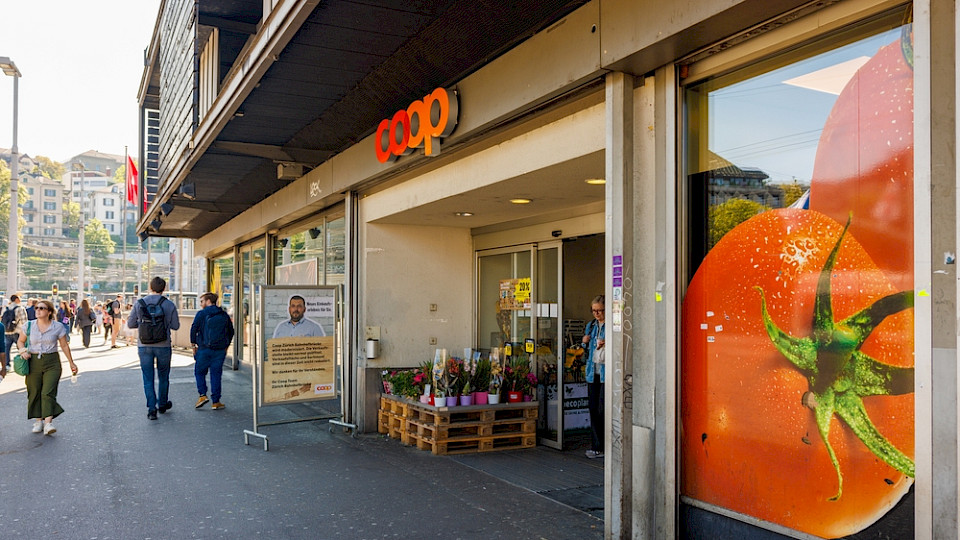 Die UBS erwartet ein unterdurchschnittliches Wachstum beim Konsum. (Bild ArDanMe/Shutterstock)