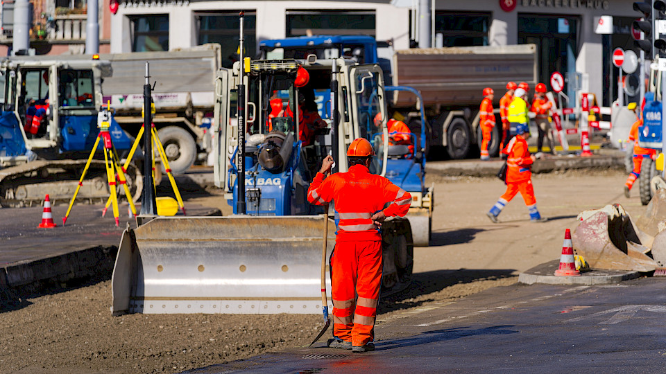 Der Schweizer Arbeitsmarkt dürfte sich weiter entspannen (Bild: Shutterstock/Michael Derrer Fuchs).