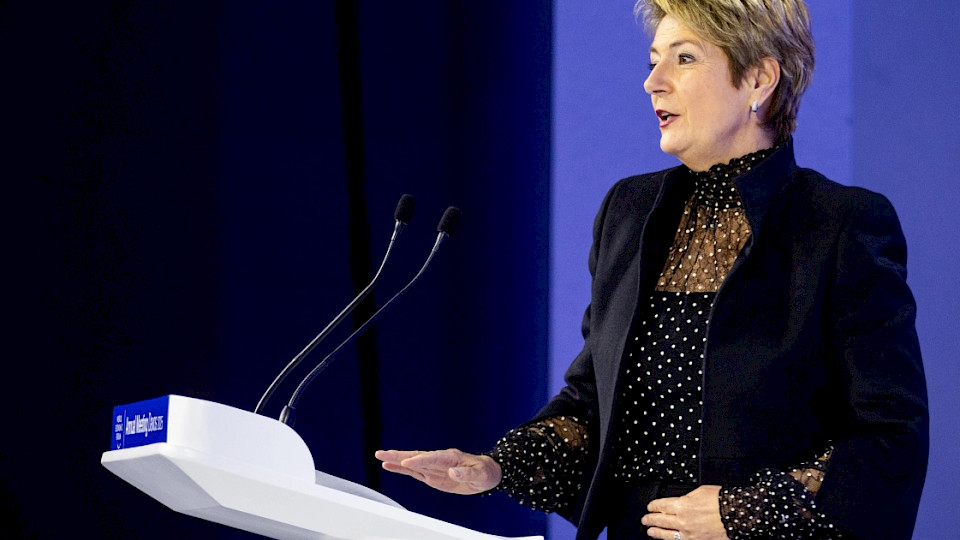 Bundespräsidentin Karin Keller-Sutter benötigt am WEF viel Fingerspitzengefühl (Bild: WEF).