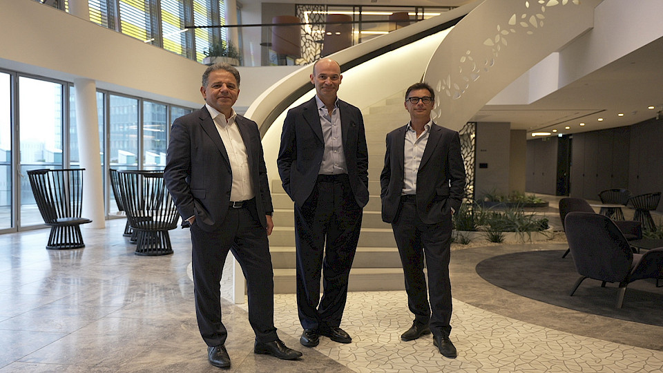 Die Verantwortlichen von links Joseph Pinto, Daniel Sachs (Gründer und Geschäftsführer von P Capital Partners) und Emmanuel Deblanc. (Bild pd)