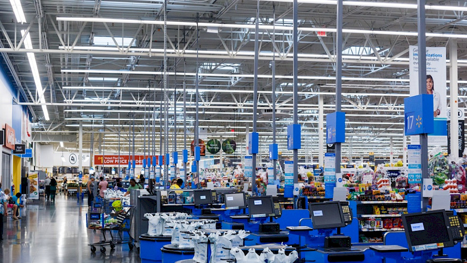 Walmart erwartet etwas weniger Wachstum. (Bild Chekyravaa/Shutterstock)