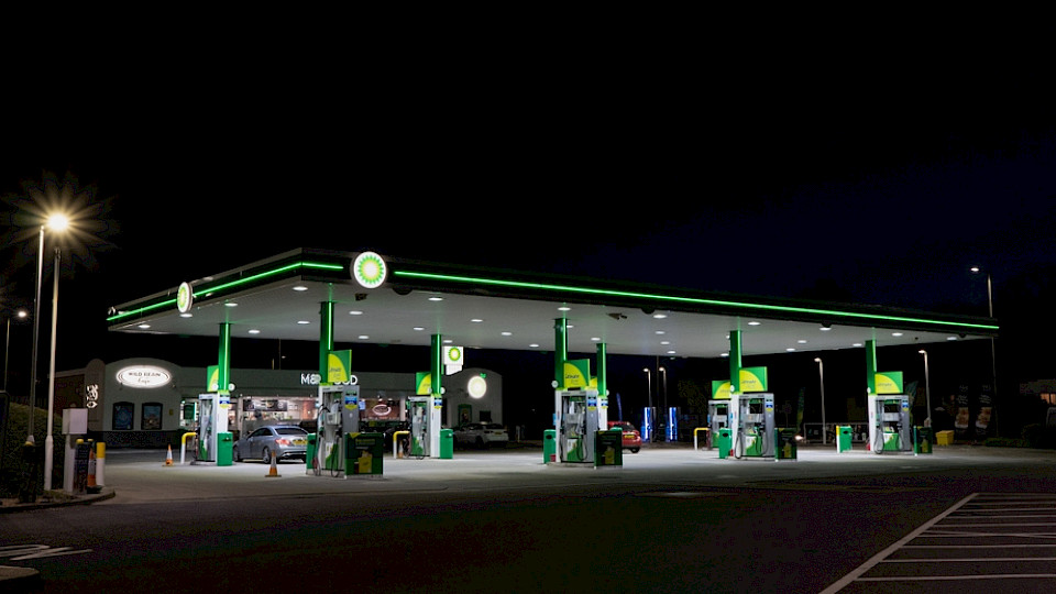 Der BP-Chef Murray Auchincloss eine 180-Grad-Wende, nachdem sein Vorgänger die erneuerbaren Energien noch stark ausbauen wollte. (Bild Alasdair Jones/Shutterstock)