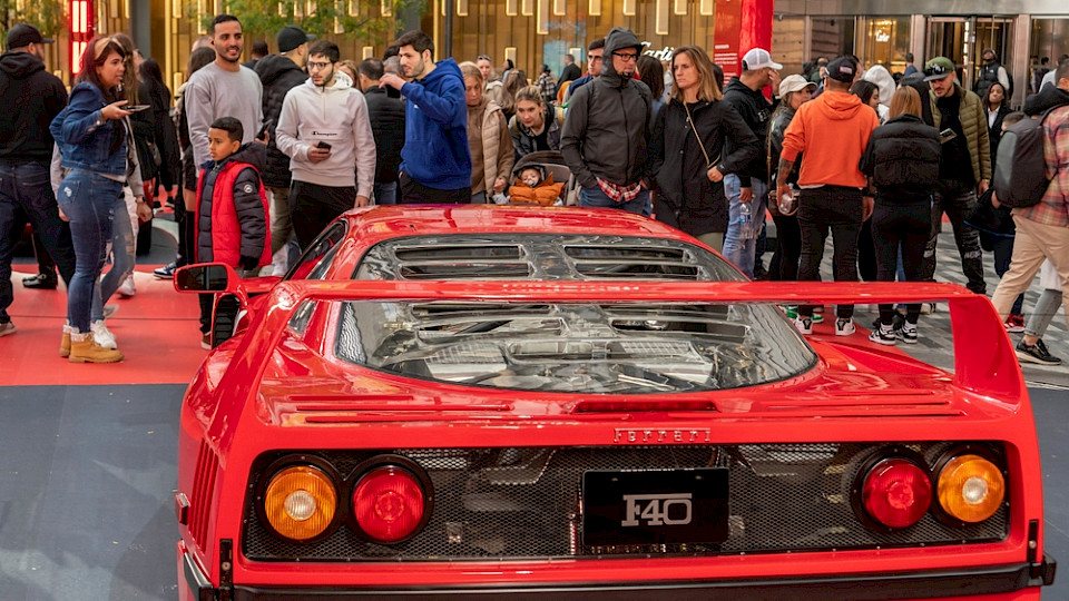 Das Interesse an Ferrari bleibt gross. (Bild rblfmr/Shutterstock)