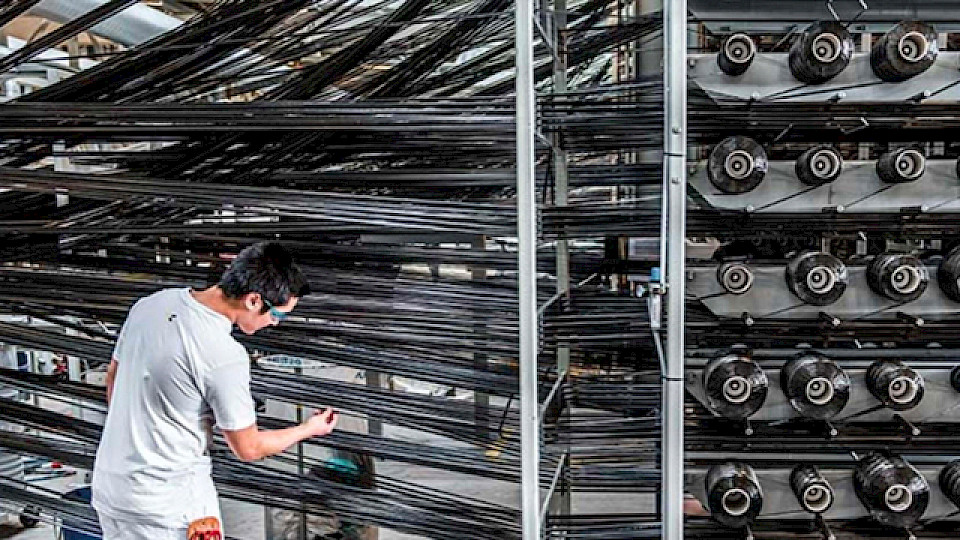 Der Hersteller von Spezialkunststoffen meldet fast 28 Millionen Franken Verlust. (Bild pd)