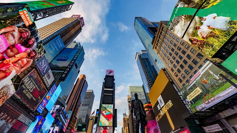 Der Times Square scheint für zahlreiche Reisende eine herbe Enttäuschung zu sein. (Bild posztos/Shutterstock)