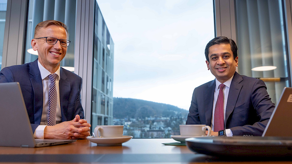 Ravi Parekh (rechts) und Christian Jost sprechen über Infrastruktur und die Umsetzung via Co-Investments. (Bild pd)