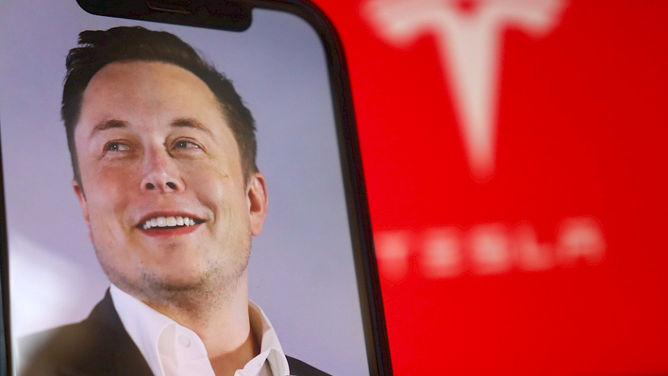 Der Tesla-Chef bezahlt persönliche Ausgaben mit gesicherten Krediten. (Bild Photo Agency/Shutterstock)
