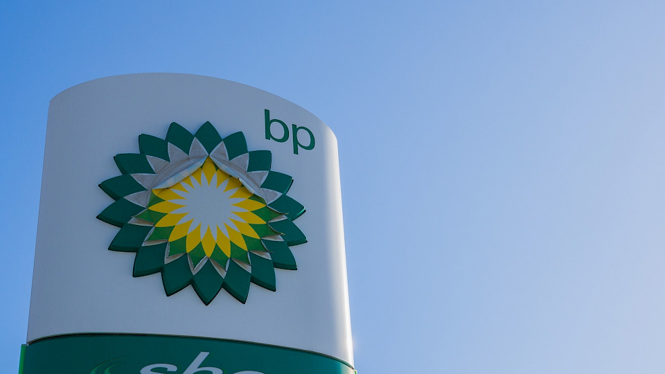 BP könnte von der grösseren Shell übernommen werden. (Bild Daniel VG/Shutterstock)