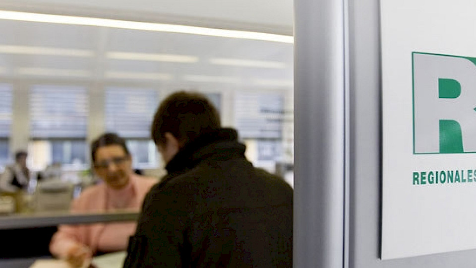 Bei den Regionalen Arbeitsvermittlungszentren waren Ende April 2468 Personen weniger als arbeitslos gemeldet als im Monat davor. (Bild pd)